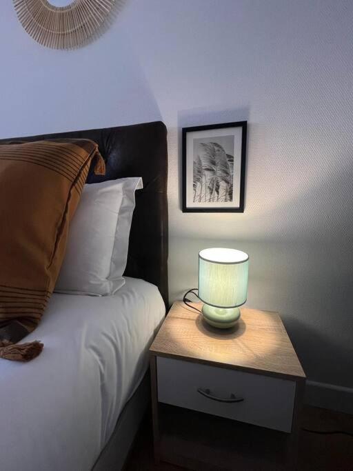 Appartement Metro 14 Et Le Metro 7 A 7 Minutes A Pied Emplacement Strategique Parking Gratuit *